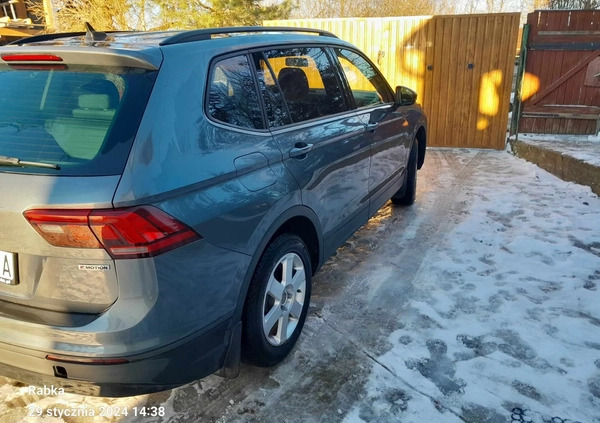 Volkswagen Tiguan cena 95000 przebieg: 60000, rok produkcji 2021 z Gubin małe 121